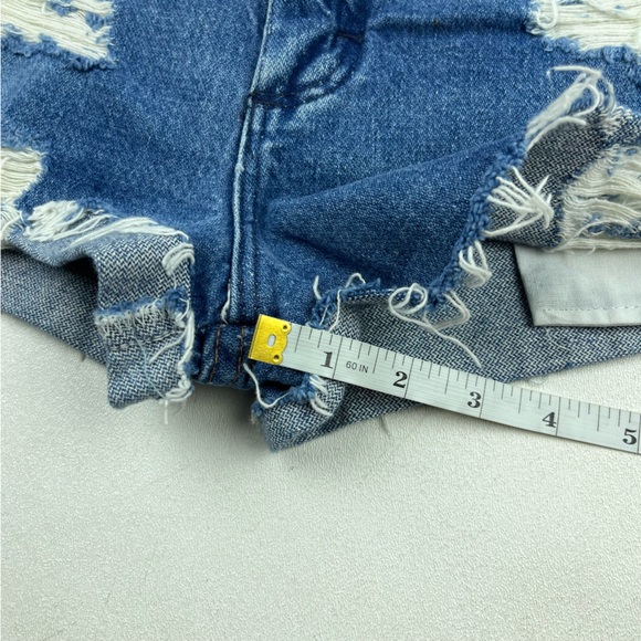 Wrangler Distressed Cutoff Denim Jean Shorts - Picture 6 of 8